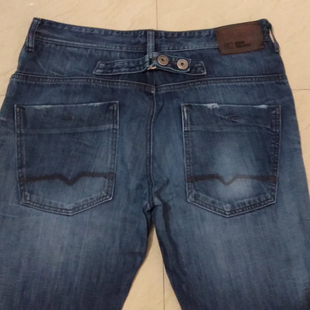 Original Hugo boss Jeans - Picture 9 of 11